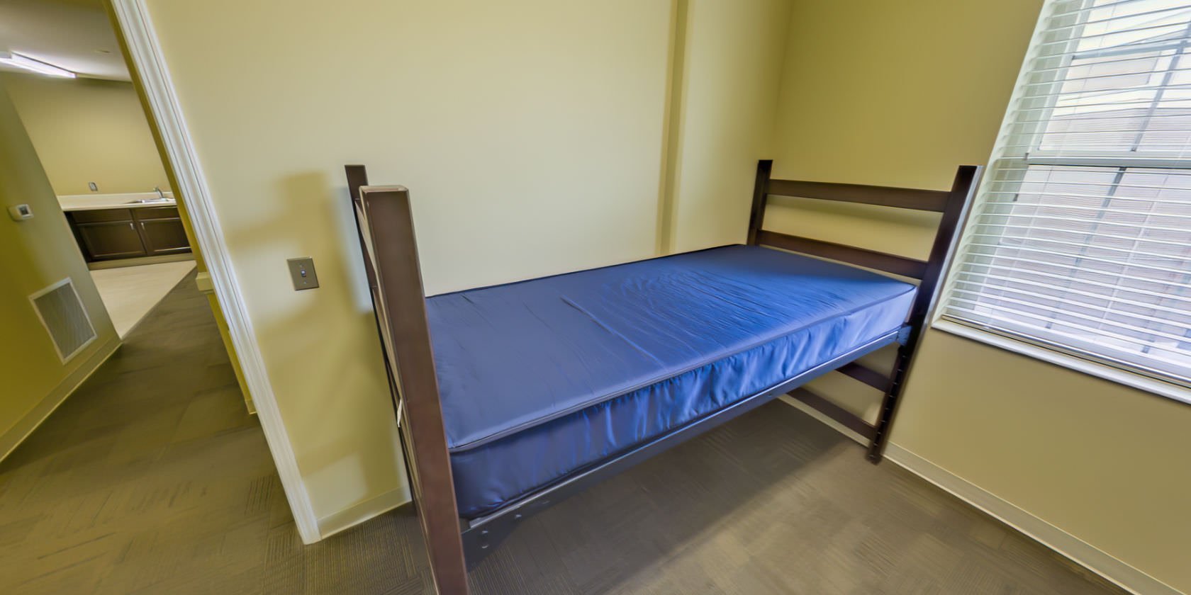 University of Alabama Presidential I 4BR Suite Barnes Creative