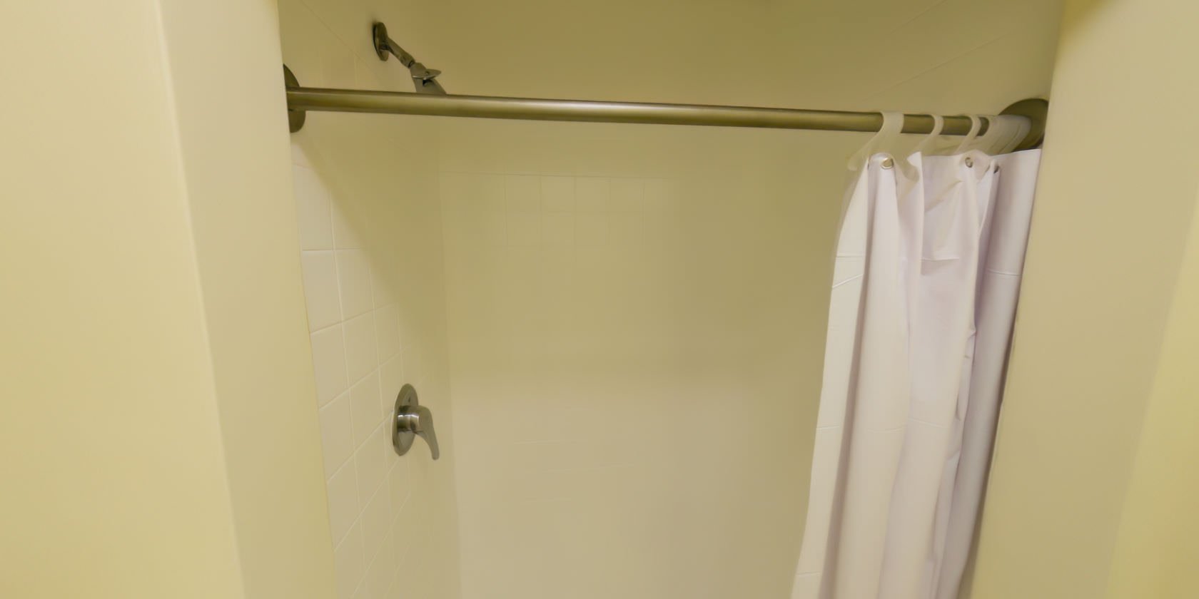 University of Alabama Blount Double Shared Bath Barnes Creative Studios